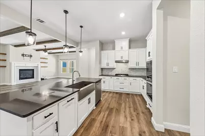 1073 Fleetwood Drive, Justin, TX 76247 - Photo 5