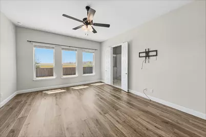 1073 Fleetwood Drive, Justin, TX 76247 - Photo 9