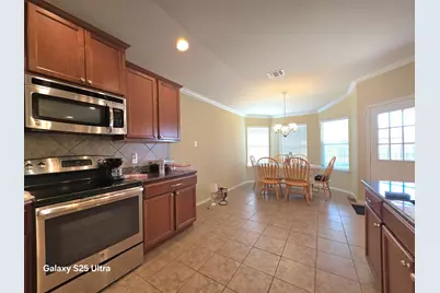 9805 Shallow Creek Drive, Waco, TX 76708 - Photo 7