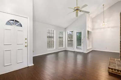 10627 Tall Oak Drive, Fort Worth, TX 76108 - Photo 3