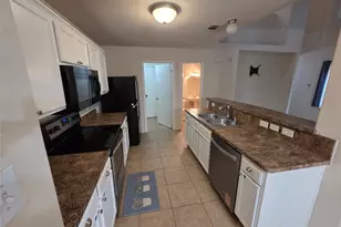 8422 Timberbrook Ln, Dallas, TX 75249 - Photo 11