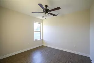 901 N Barrett Ave, Denison, TX 75020 - Photo 9