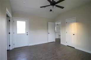 901 N Barrett Ave, Denison, TX 75020 - Photo 11