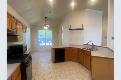 2917 Cheverny Drive, McKinney, TX 75070 - Photo 5