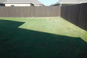 7840 Ashwood Dr, Greenville, TX 75402 - Photo 9