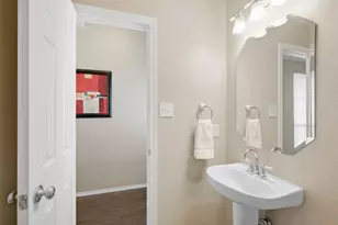 554 Continental Dr, Lewisville, TX 75067 - Photo 15