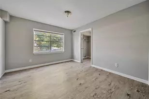 10071 Woodhollow Dr, Conroe, TX 77385 - Photo 7