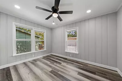 4529 Sanger Avenue, Waco, TX 76710 - Photo 13
