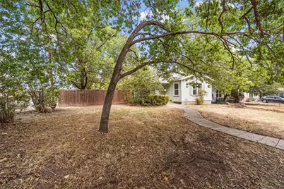 4529 Sanger Avenue, Waco, TX 76710 - Photo 3