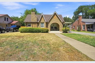 2215 Primrose Avenue, Fort Worth, TX 76111 - Photo 1
