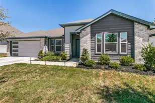 1608 Central Park Dr, Alvarado, TX 76009 - Photo 1