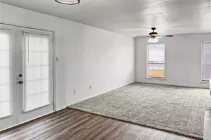 4100 Green Acres Cir, Arlington, TX 76017 - Photo 5