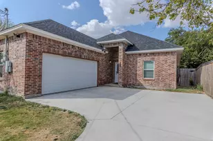 807 Dr Martin Luther King Jr Blvd, Waxahachie, TX 75165 - Photo 3