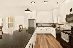 807 Dr Martin Luther King Jr Blvd, Waxahachie, TX 75165 - Photo 15