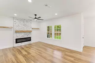 104 Parkside Dr, Trinidad, TX 75163 - Photo 13