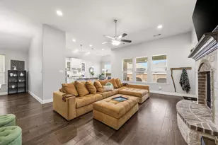 9901 Trinity Dr, Little Elm, TX 75068 - Photo 5