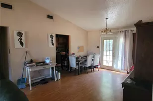 102 Buttercup Ln, Dallas, TX 75217 - Photo 3
