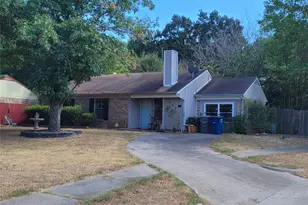 102 Buttercup Ln, Dallas, TX 75217 - Photo 1