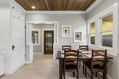 1011 Woodlawn Avenue, Dallas, TX 75208 - Photo 13