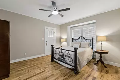 1011 Woodlawn Avenue, Dallas, TX 75208 - Photo 17