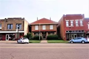 611 Main St, Denison, TX 75020 - Photo 1