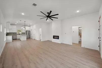 1100 E Collin Street, Corsicana, TX 75110 - Photo 3