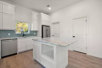 1100 E Collin Street, Corsicana, TX 75110 - Photo 11
