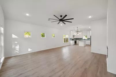 1100 E Collin Street, Corsicana, TX 75110 - Photo 5