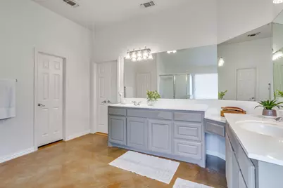 910 Royal Court, Burleson, TX 76028 - Photo 25