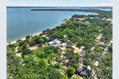 203 E 9th Street, Shady Shores, TX 76208 - Photo 25