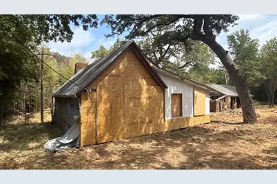 203 E 9th Street, Shady Shores, TX 76208 - Photo 3