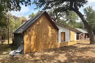 203 E 9th St, Shady Shores, TX 76208 - Photo 3