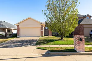 857 Rio Bravo Dr, Fort Worth, TX 76052 - Photo 1
