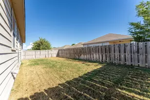 857 Rio Bravo Dr, Fort Worth, TX 76052 - Photo 7