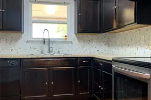 3541 Toronto St, Dallas, TX 75212 - Photo 9
