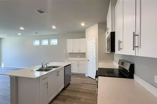2948 Maple Orch Ln, Fort Worth, TX 76140 - Photo 3