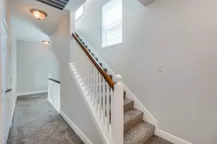 909 City Side Ln, Dallas, TX 75201 - Photo 23
