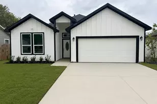 525 NW 17th St, Grand Prairie, TX 75050 - Photo 1