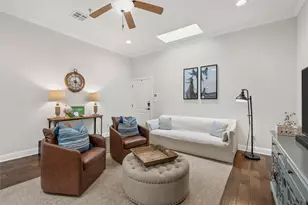 721 Austin Ave, Waco, TX 76701 - Photo 9