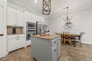 721 Austin Ave, Waco, TX 76701 - Photo 13