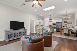 721 Austin Ave, Waco, TX 76701 - Photo 7