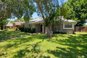 2401 Cortland Cir, Rowlett, TX 75088 - Photo 3