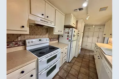 122 Pawnee Trail, Gainesville, TX 76240 - Photo 7