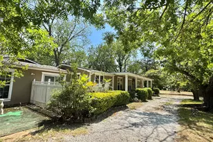 122 Pawnee Trail, Gainesville, TX 76240 - Photo 3