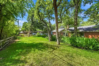 307 Shadow Lane, Euless, TX 76039 - Photo 37