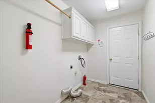 1109 Oakhollow Dr, Corinth, TX 76210 - Photo 23