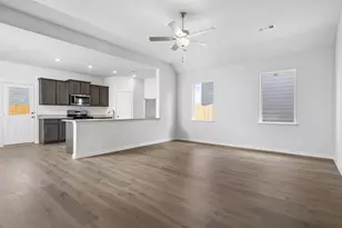 1329 Tilton Dr, Fort Worth, TX 76140 - Photo 5