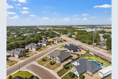 800 Gallant Fox Road, Hewitt, TX 76643 - Photo 33