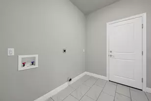 800 Gallant Fox Rd, Hewitt, TX 76643 - Photo 13