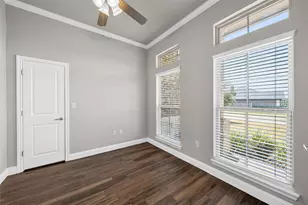 800 Gallant Fox Rd, Hewitt, TX 76643 - Photo 11